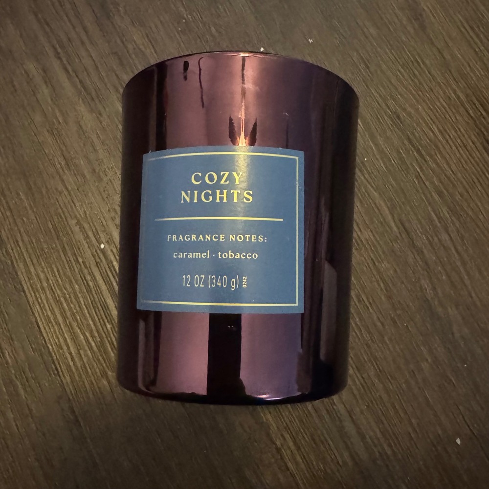 Threshold Cozy Nights Caramel‎ Tobacco Scented 2-Wick Candle 12oz Purple Jar